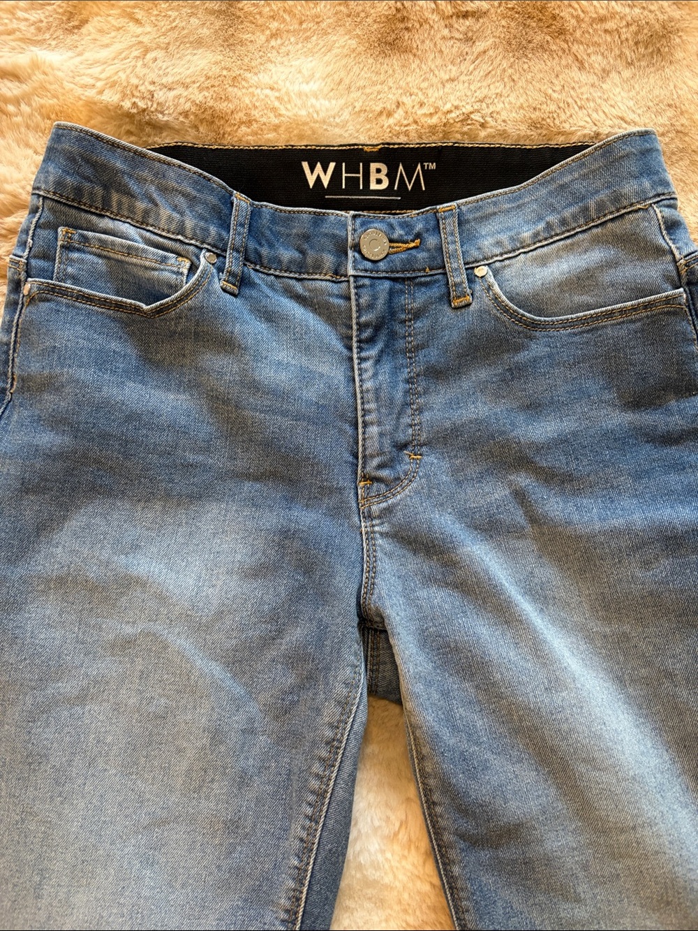 White House Black Market Slim Boot Jeans size 4 short hidden elastic waistband - Picture 4 of 8